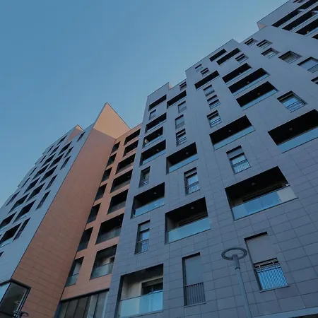 Miku - Vibrant 1bd At Olympic Tiran